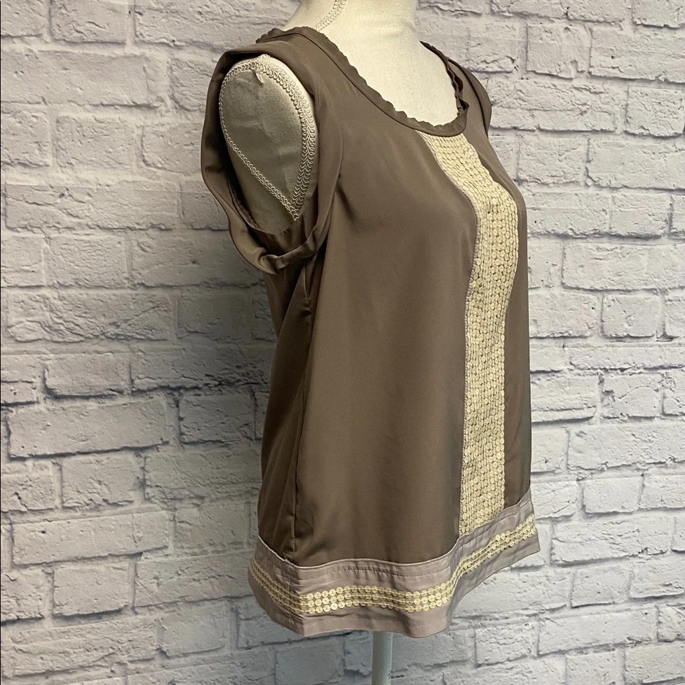 Ann Taylor Loft Satin Brown Sleeveless Top with Cream Sequins Size MP - Picture 4 of 9